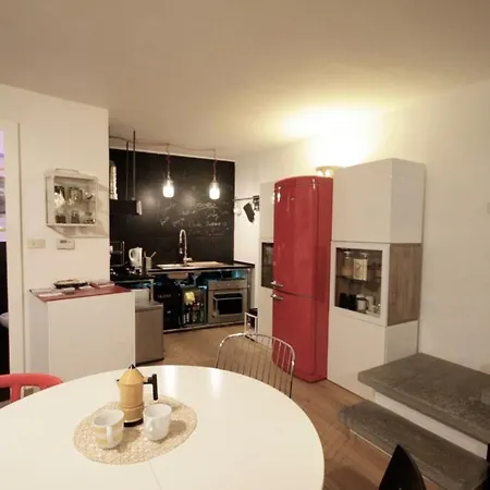 Loft Artistico Nel Centro Di Apartamento